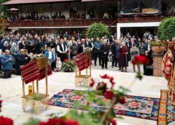 Hramul Mănăstirii „Înălțarea Sfintei Cruci” din Brusturi, marcat prin rugăciune și cinstirea eroilor