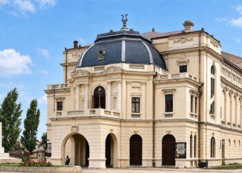 Grădina de Vară a Teatrului „Mihai Eminescu” se redeschide cu muzică și povești din Botoșanii de altădată