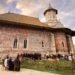 „Valoarea imaginii în misiunea Bisericii – pentru o cultură a Luminii” – Chindie culturală la Mănăstirea Moldovița