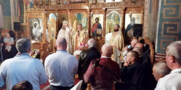 Vizită arhierească la Biserica „Sfântul Proroc Ilie” din Botoșani. Preasfințitul Nichifor Botoșăneanul a săvârșit Sfânta Liturghie