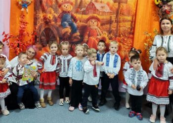 „Sărbătoarea toamnei”, un eveniment al bucuriei și tradiției la Grădinița Nr. 19 din Botoșani