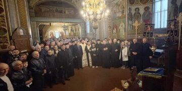 Schimbare de paroh la Știubieni: Părintele Iulian Ciobanu preia ștafeta spirituală după aproape 50 de ani de slujire ai părintelui Ioan Grosu