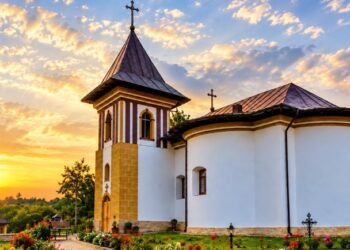 Biserica din Hudești sărbătorește 270 de ani de la punerea pietrei de temelie