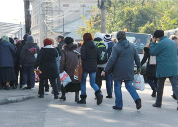 Peste 35.000 de pelerini s-au închinat la moaștele Sfintei Parascheva. Pelerinajul de la Iași, fără incidente
