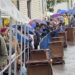 Peste 145.000 de pelerini au trecut pe la racla Sfintei Parascheva. Coada se reduce la Iași