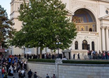 Pelerinajul de la Iași, între credință și singurătate: „Oamenii Îl caută pe Dumnezeu, dar nu se mai caută unii pe alții”