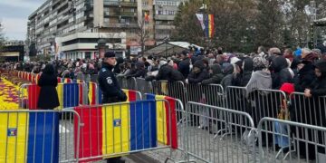 Peste 322.000 de persoane au participat la manifestările dedicate Sfintei Cuvioase Parascheva, la Iași
