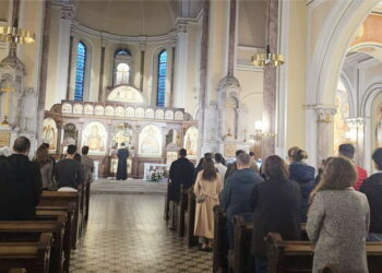 Peste 70 de studenți ortodocși s-au rugat împreună la o biserică românească din Viena