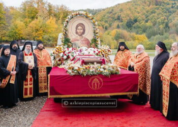 Prima zi a procesiunii cu cinstitele moaște ale Sfântului Ioan cel Nou în Arhiepiscopia Sucevei și Rădăuților – 2026