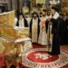 Moaștele Sfântului Paisie de la Sihăstria au ajuns la Catedrala Mitropolitană: „Întâmpinarea sfintelor moaște unește în noi rugăciunea care se face în pământul Moldovei”