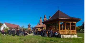Pelerini la Schitul Pocrov, de sărbătoarea Acoperământului Maicii Domnului