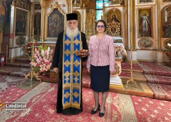Doi frați gemeni, la 62 de ani: arhimandritul Calinic Chirvase și preoteasa Elena Fercal, sărbătoriți de familie și credincioși