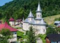 Sărbătoare la Mănăstirea Nechit, unde merg și mulți botoșăneni. Hramul a adunat sute de credincioși, iar starețul Zenovie Grigore și-a serbat onomastica