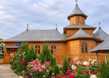Biserica din Șendreni, comuna Frumușica, se apropie de finalizarea lucrărilor de modernizare